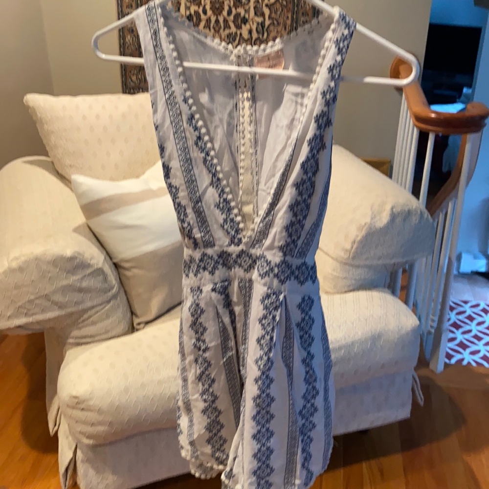 Adorable romper in great condition, lightly worn